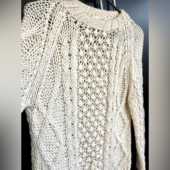 Hand knit 💯 Italian Wool Cable Crewneck Sweater Ivory size L Unisex Vintage - Picture 14 of 15